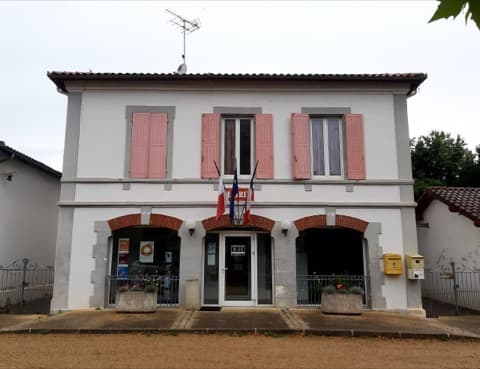 Plombier Cère